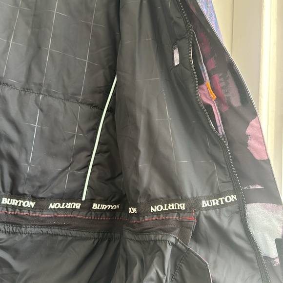 Burton Jacket - Picture 7 of 9